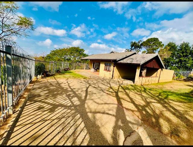 4 BEDROOM HOUSE FOR SALE IN BEREA WEST